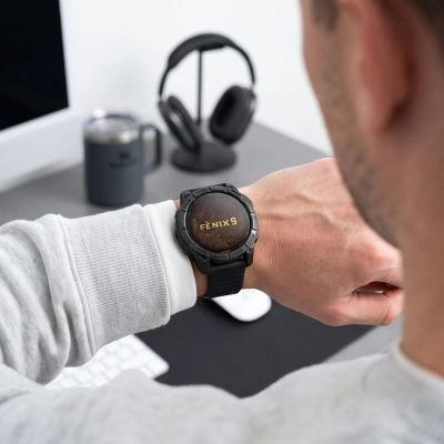 5. Tech-Protect Defense Air Case for Garmin Fenix 9 (51 mm) - black
