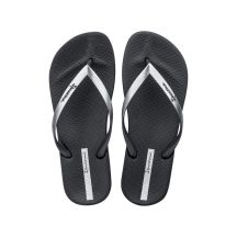 Ipanema Anat Women’s Flip-Flops – Stylish and Comfortable for the Beach and Pool
