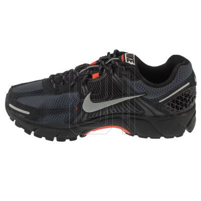 2. Nike Zoom Vomero 5 HV2527-002 Black 44.5