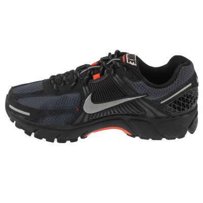 2. Nike Zoom Vomero 5 HV2527-002 Black 44.5