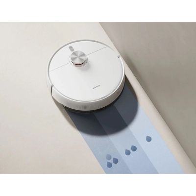 9. Xiaomi S40 cleaning robot