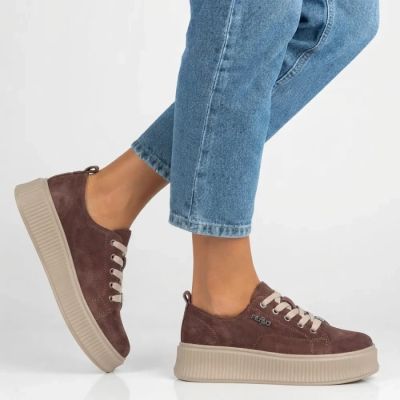 6. Women's brown leather sneakers on the platform Filippo DP7982