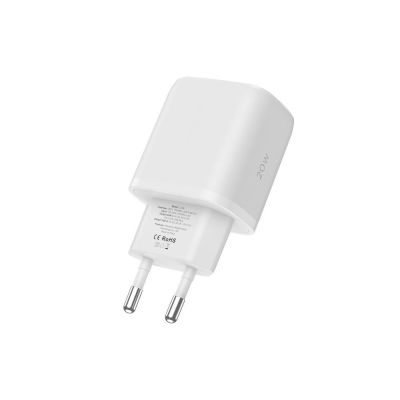 5. Tech-Protect C20W charger USB-C PD 20W / USB-A QC 3.0 - white