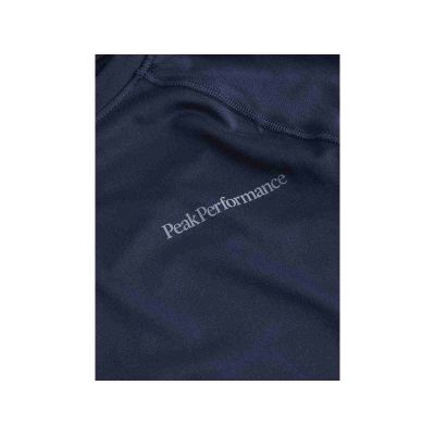 8. Peak Performance W Spirit Crew Thermal Shirt Blue