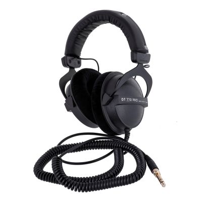 12. Beyerdynamic DT 770 PRO 250 OHM BLACK LIMITED EDITION - Closed studio headphones