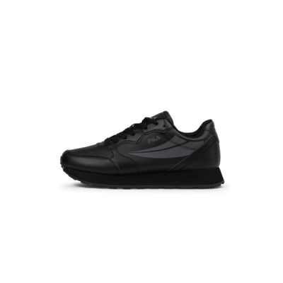 5. Fila Hypert women's sports shoes sneakers fashionable comfortable lightweight black