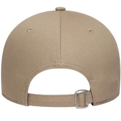 3. New Era League Essential 9FORTY New York Yankees Cap 60675512 Brown OSFM