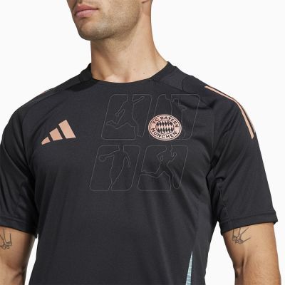 4. Adidas FC Bayern Training T-shirt M JSY JI5272