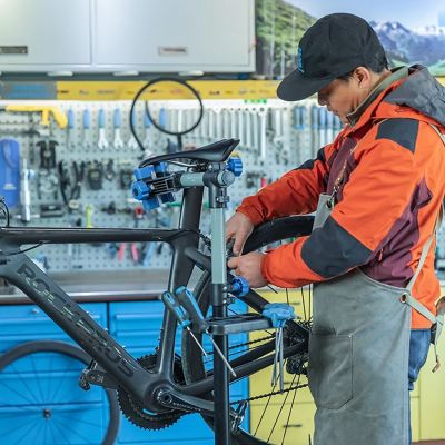 6. Rockbros MP-02 floor service stand for bicycles with knobs - black