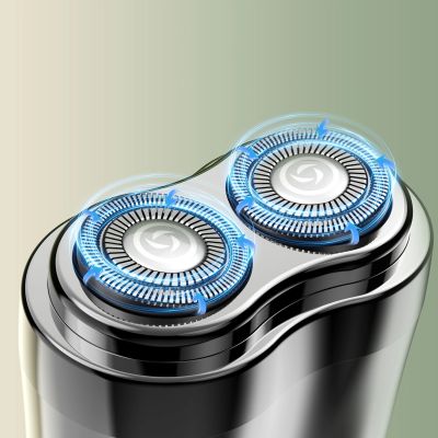 3. MAXGROOM 208 Rated Electric Shaver - Silver