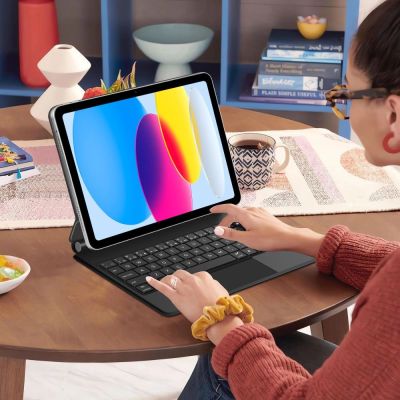 10. Tech-Protect Smartcase Magnetic with Keyboard for iPad 10.9” 2022 / iPad 11” 2025 - Black