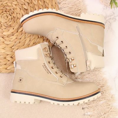 11. NEWS W EVE249A insulated hiking boots beige 