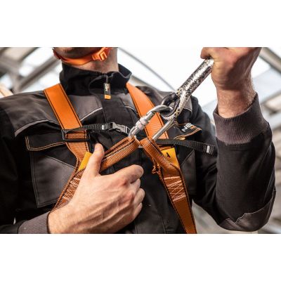 5. NEO tools 97-101 belay and rappel device