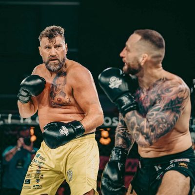 16. 14 oz Boxing Gloves - Classic Black - Origin Series