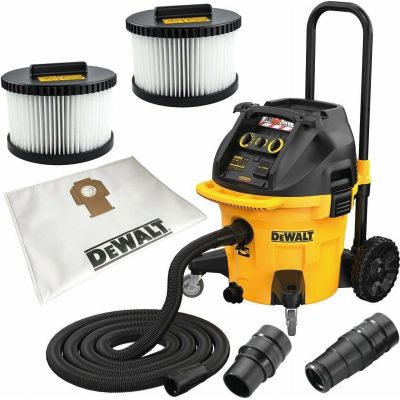 2. DeWALT DWV905MKIT-QS 38L Cylinder Vacuum Cleaner Wet and Dry 1400W Dust Bag
