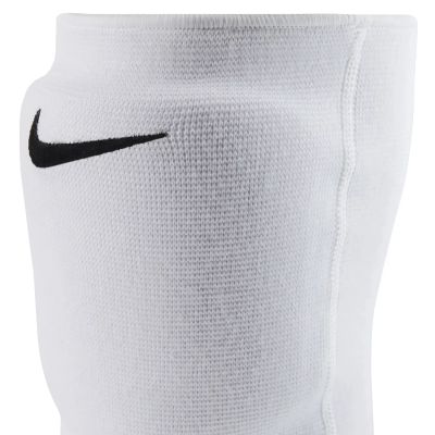 2. Nike Essential Knee Pads 2PPK NVP06-100 White M/L