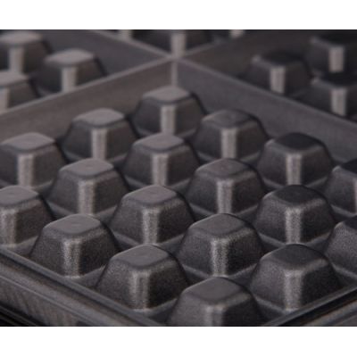 10. Adler AD 3036 waffle maker (1500W; silver)