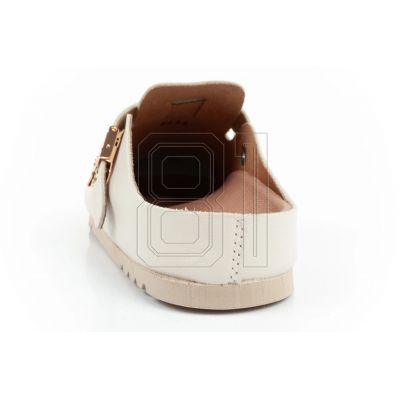 5. Scholl Grace W F306821171 Flip-Flops