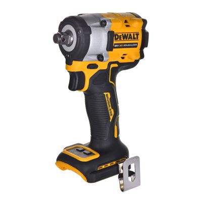 5. Impact Wrench 1/2" 18V 406 Nm 2x 5.0 Ah DCF921P2T DEWALT