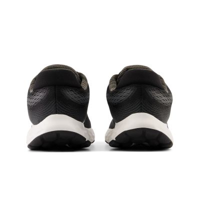 6. New Balance M M520LB8 running shoes