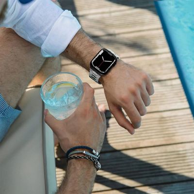 5. Tech-Protect Stainless Line bracelet for Apple Watch 4 / 5 / 6 / 7 / 8 / 9 / SE / Ultra 1 / 2 (42/44/45/49 mm) - titanium