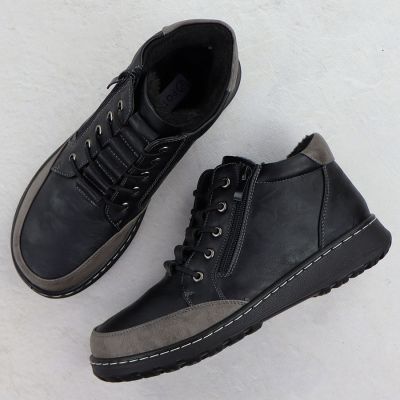 4. Comfortable Black Women’s Ankle Boots Potocki 25-90347