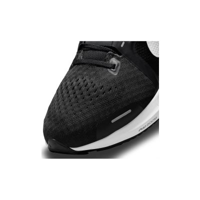 6. Nike Air Zoom Vomero 16 M DA7245-001 Running Shoes