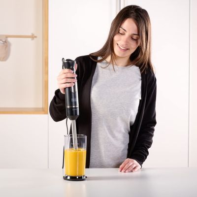 7. Black+Decker BXHBA800E Hand Blender (800W)