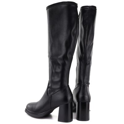 5. Black heeled women’s boots Potocki SZ12861
