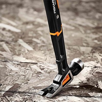 3. Fiskars 1020214 Carpenter's Hammer Black, Metallic, Orange