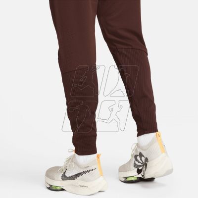 6. Pants Nike Dri-FIT ADV AeroSwift M DM4615-227