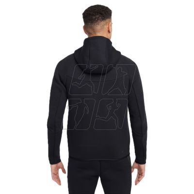 2. Nike Techfit Fleece Hoodie HV0949-010