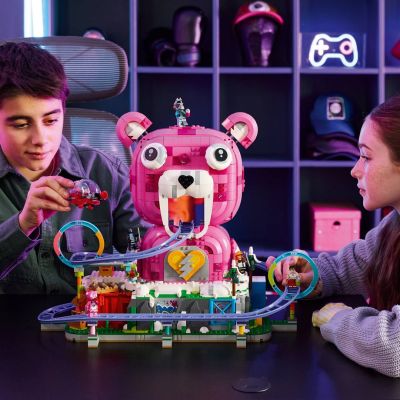 5. LEGO Fortnite 77082 - Fun Cave