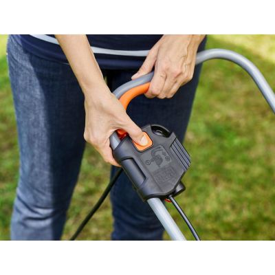 10. Black & Decker BEMW351-QS Lawn Mower Standard Lawn Mower Black, Orange