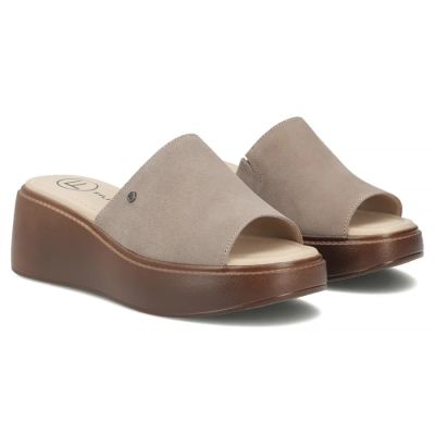 4. Filippo DK7798 Women's Taupe Leather Slides