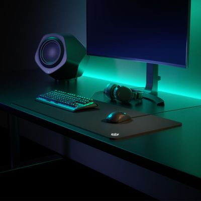 3. Steelseries QcK XXL Mouse Pad 900x400x4mm (Soft Fabric Black)