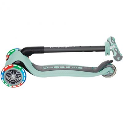 6. Globber GO-UP Deluxe Lights 646-206 scooter/bike