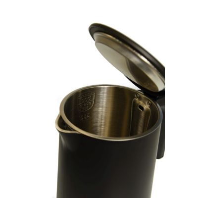 3. Electric kettle 1.7l MR-026-BLACK MAESTRO