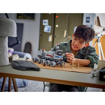 13. LEGO Star Wars 75413 Republic Juggernaut Tank