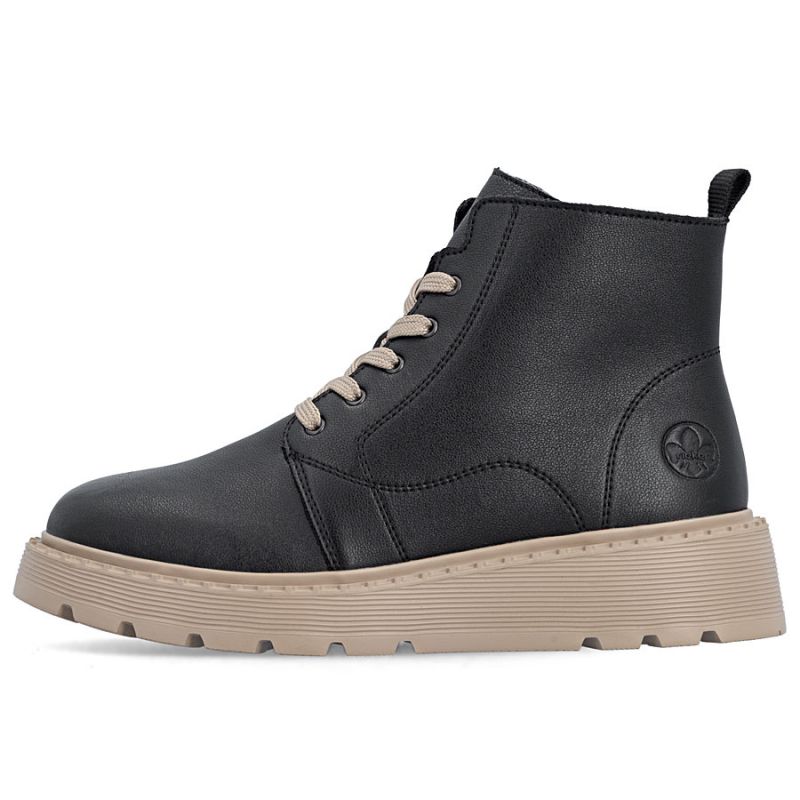 3. Women's leather ankle boots on a black platform Rieker 70405-01