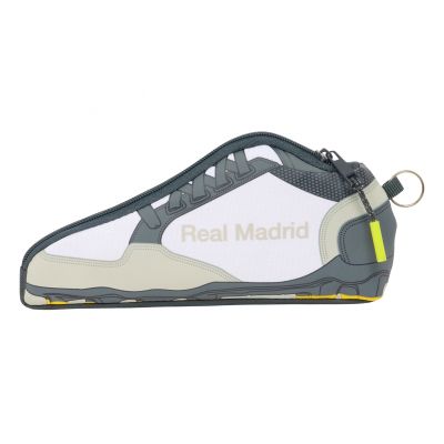2. Real Madrid shoe-shaped pencil case 812554584