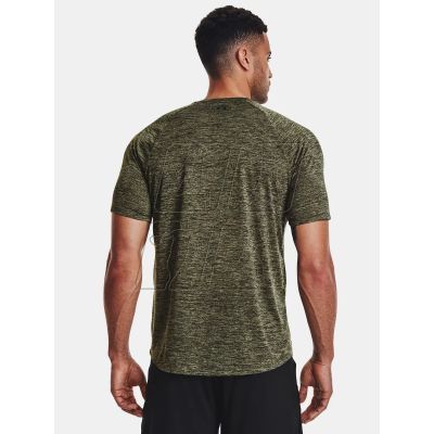 2. Under Armor T-shirt M 1326413-390