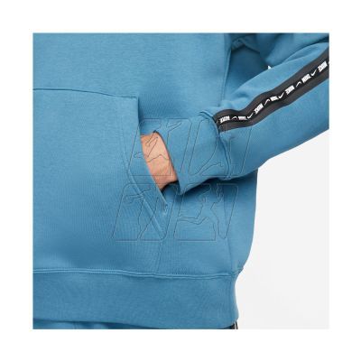5. Nike NSW Repeat Fleece M DM4676-415 sweatshirt