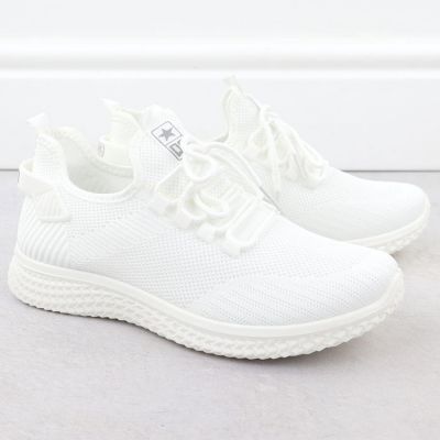 2. Lightweight mesh sports shoes white News 3634