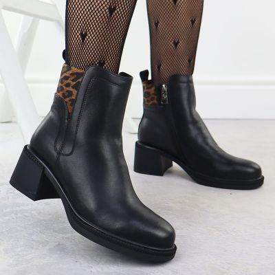 6. Black leather ankle boots with a block heel, Vinceza 26-66855