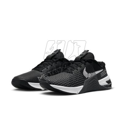 4. Nike Metcon 8 W DO9327-001 shoes