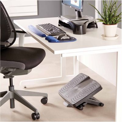 5. Fellowes Ergonomics Ultimate Professional Footrest
