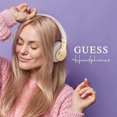 5. Guess Bluetooth on-ear headphones GUBH604GEMP pink/pink 4G Script