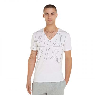 5. Calvin Klein V Neck Slim Fit T-shirt M 000NB1089A