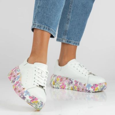 2. Leather platform sneakers with white floral print Filippo DP7507
